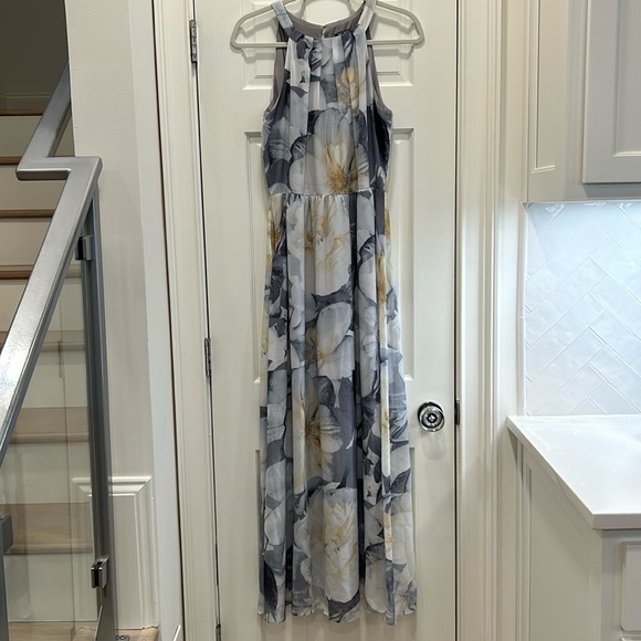 SLNY Gray Floral Lined Chiffon Halter Maxi Dress for Vacation or Event sz.10 - Picture 1 of 9
